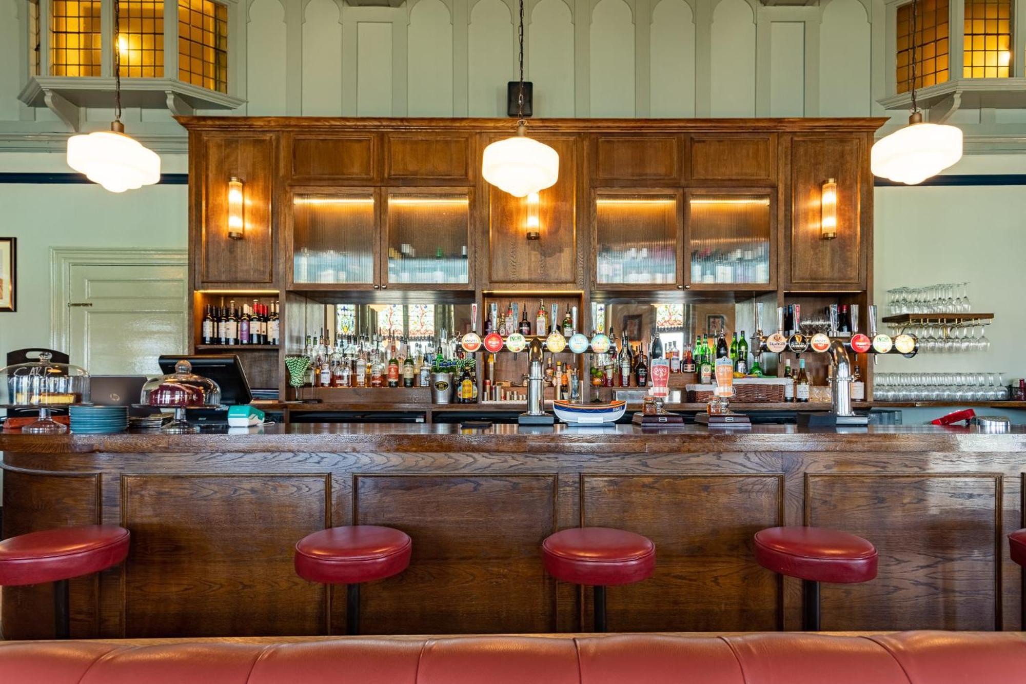 Cliftonville Hotel Cromer Buitenkant foto